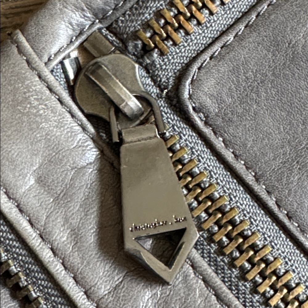 CHRISTOPHER KON™️ Gray Leather Men's Clutch - Picture 7 of 11
